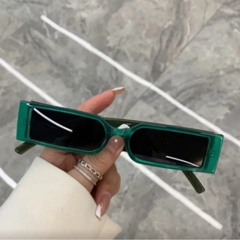 NWOT Green Y2K Rectangular Sunglasses